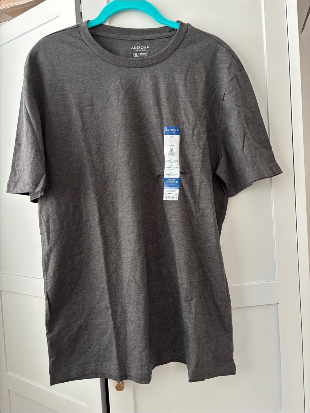 NWT Arizona Jean Company Men's Dark Charcoal Short Sleeve Crew Tee